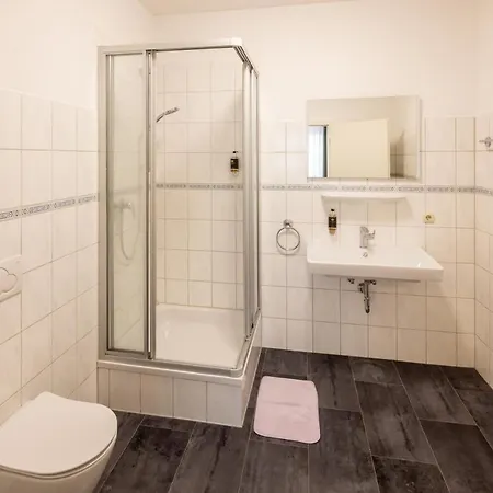 Schwanen Hotel *