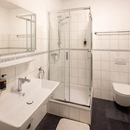 Schwanen Hotel *